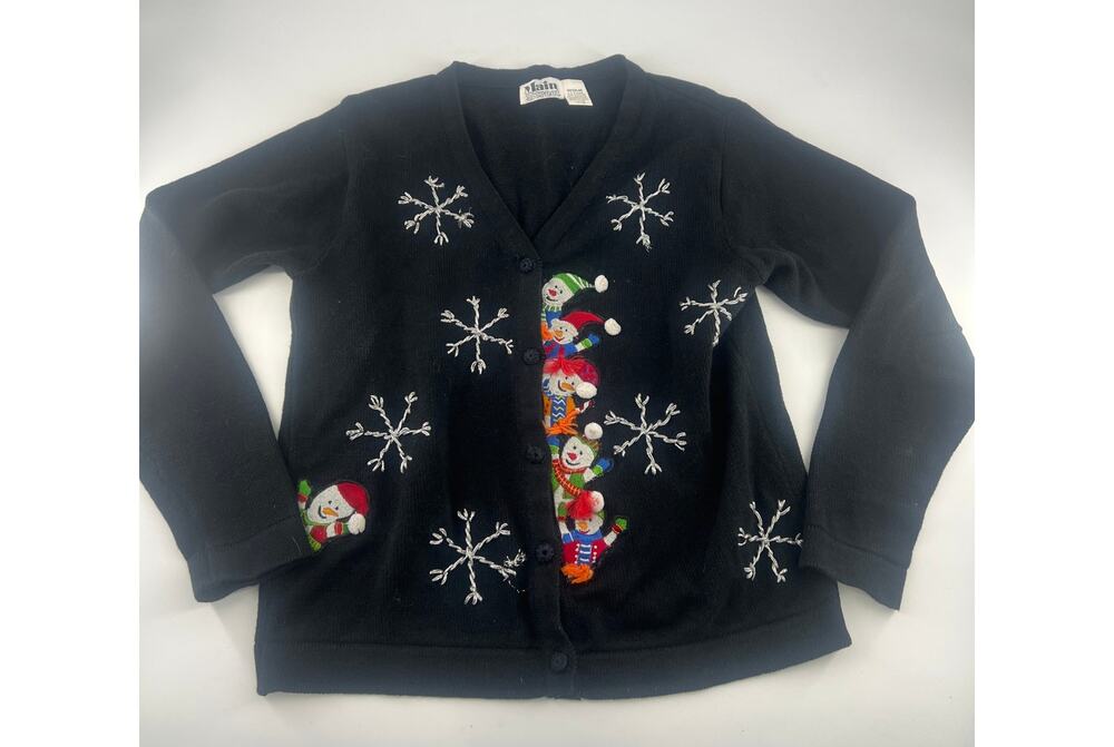 Main Street Christmas Sweater Womens Medium Black Multicolor Snowflakes Holiday